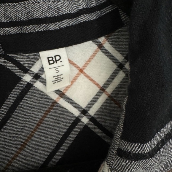Nordstrom BP women’s black plaid button down flannel shirt top size small 4 6 - Picture 2 of 2